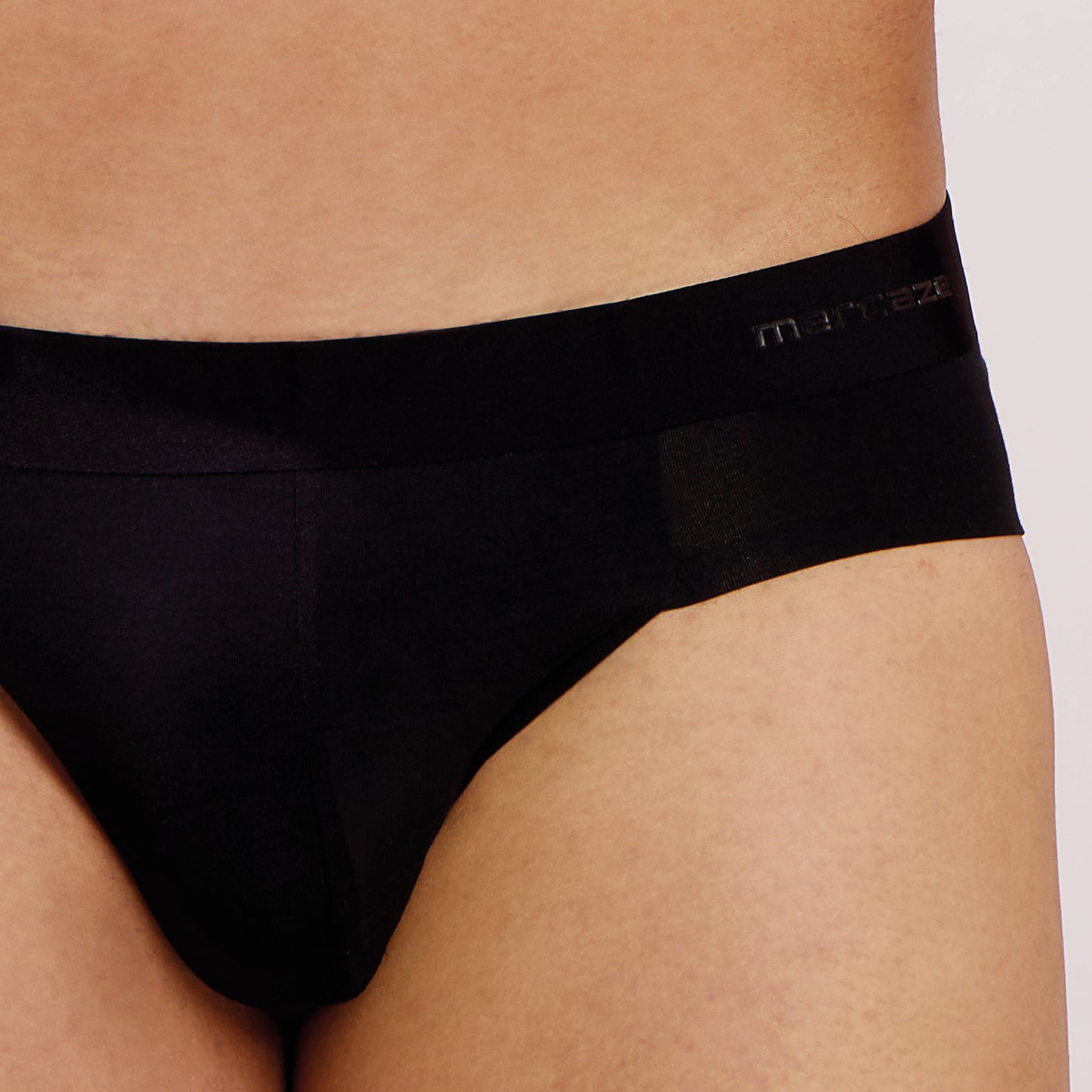 Seamless Ultra-Soft Comfort – Micro Modal Spandex Brief – M109 - Black